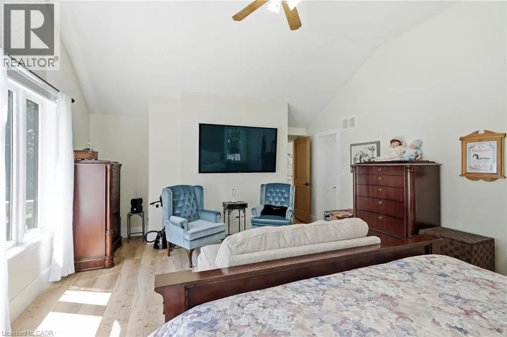 1095 GOVERNORS Road