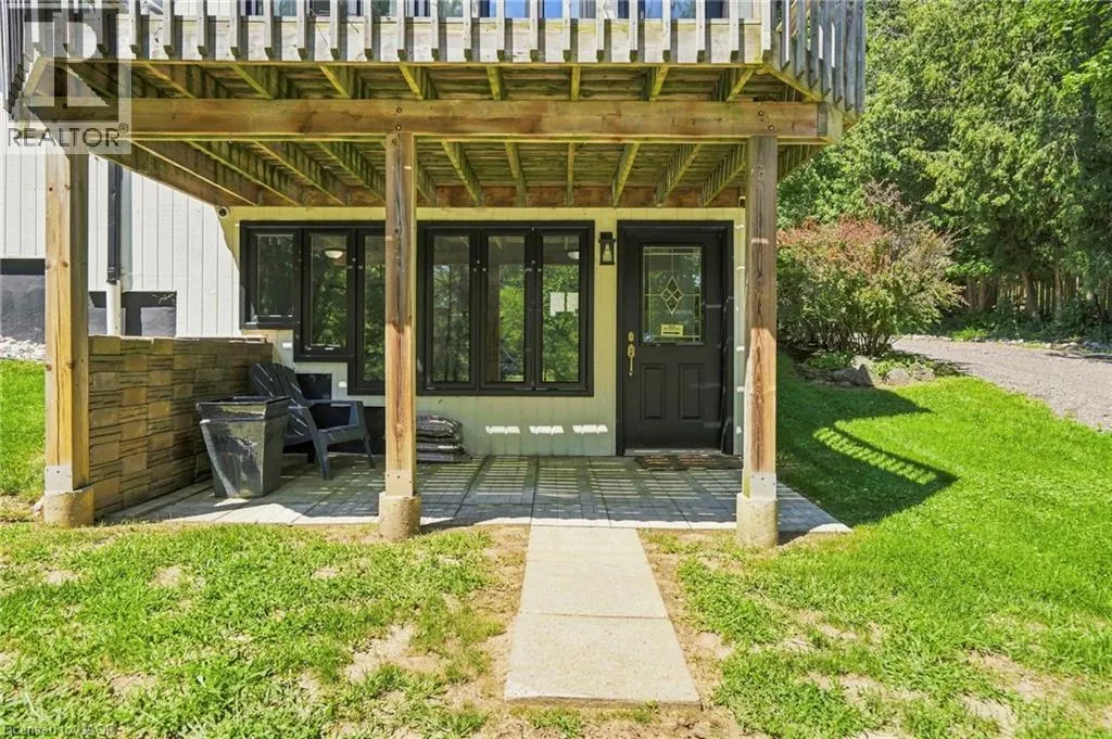 1095 GOVERNORS Road