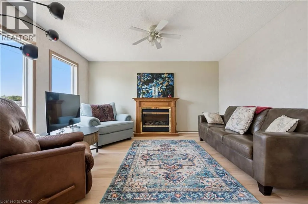 27 TRILLIUM BEACH Drive