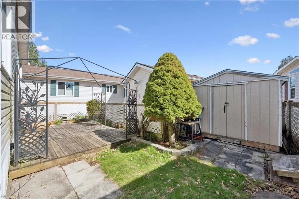 27 TRILLIUM BEACH Drive