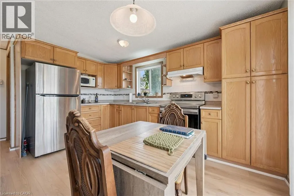 27 TRILLIUM BEACH Drive