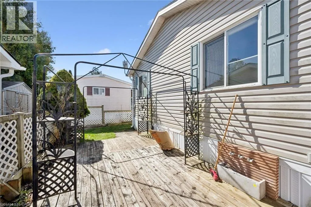 27 TRILLIUM BEACH Drive