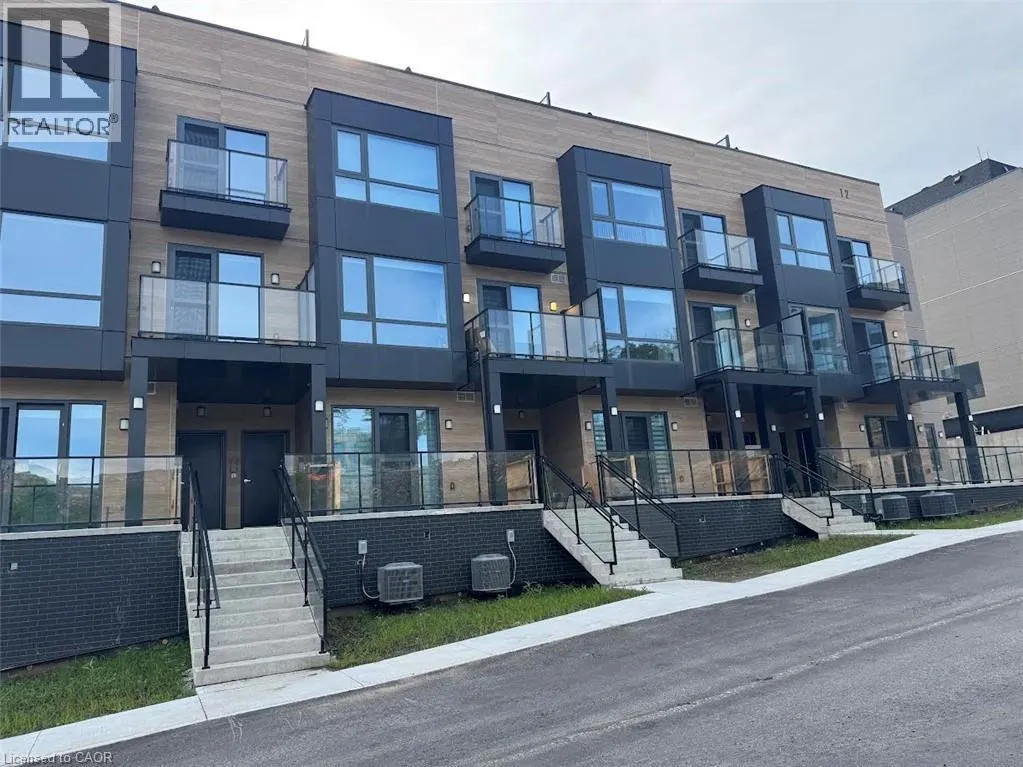 12 SUNCREST Lane Unit# 207 #207