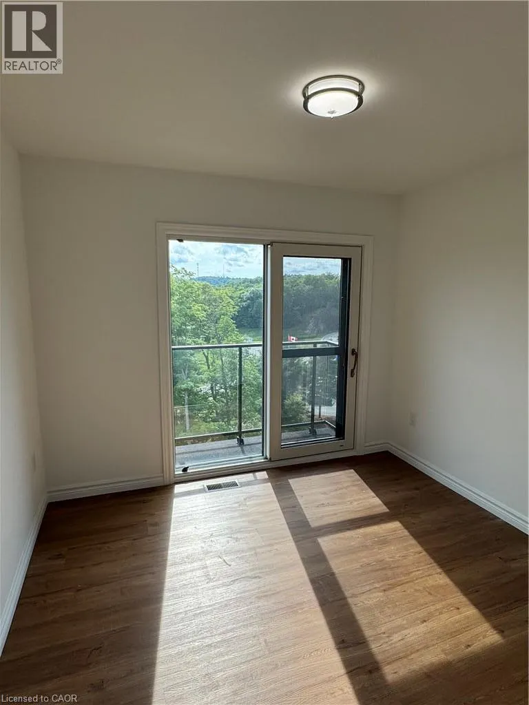 12 SUNCREST Lane Unit# 207 #207