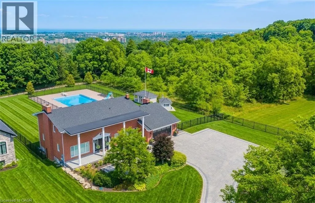 10 AZALEA Court
