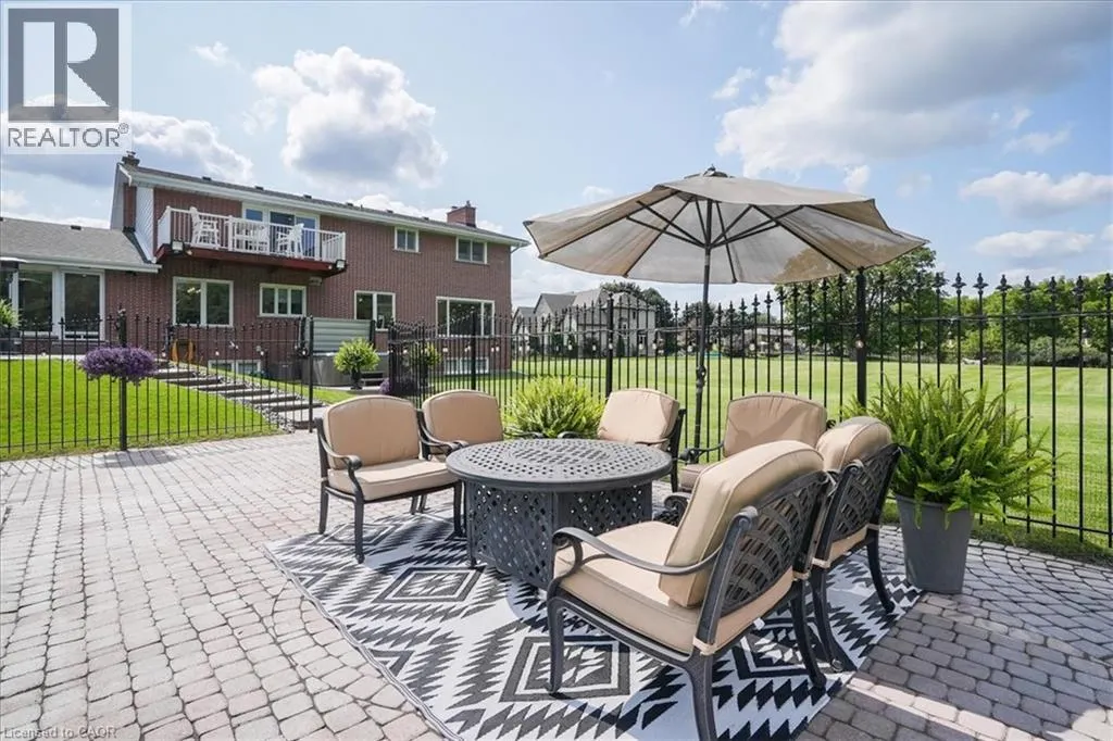 10 AZALEA Court