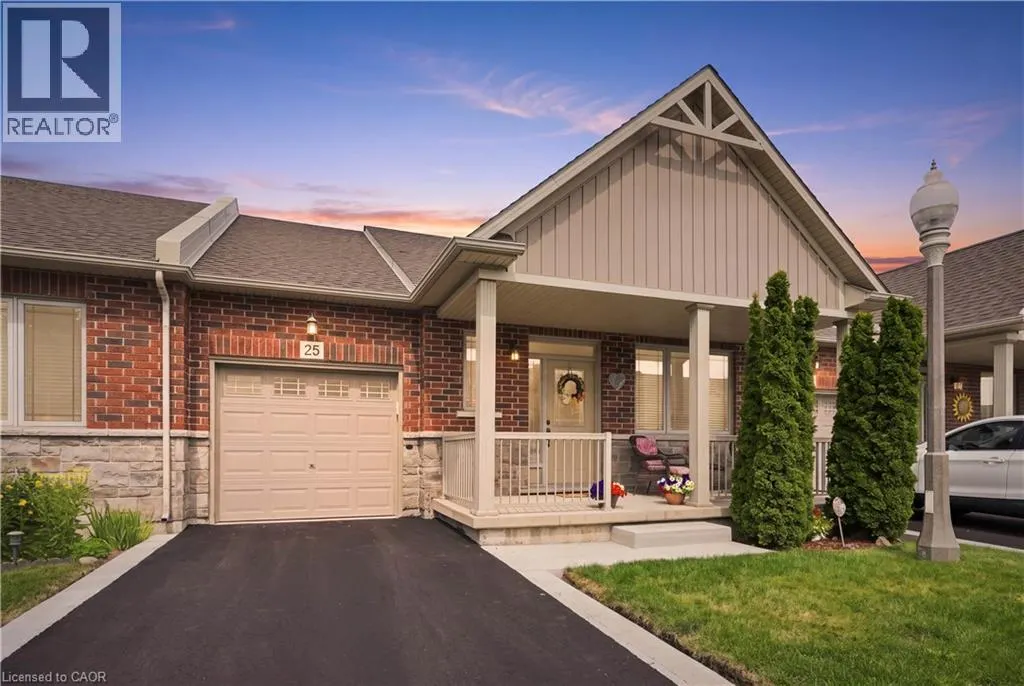 25 STICKLAND Lane