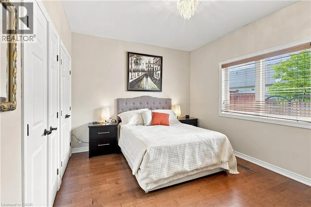 25 STICKLAND Lane