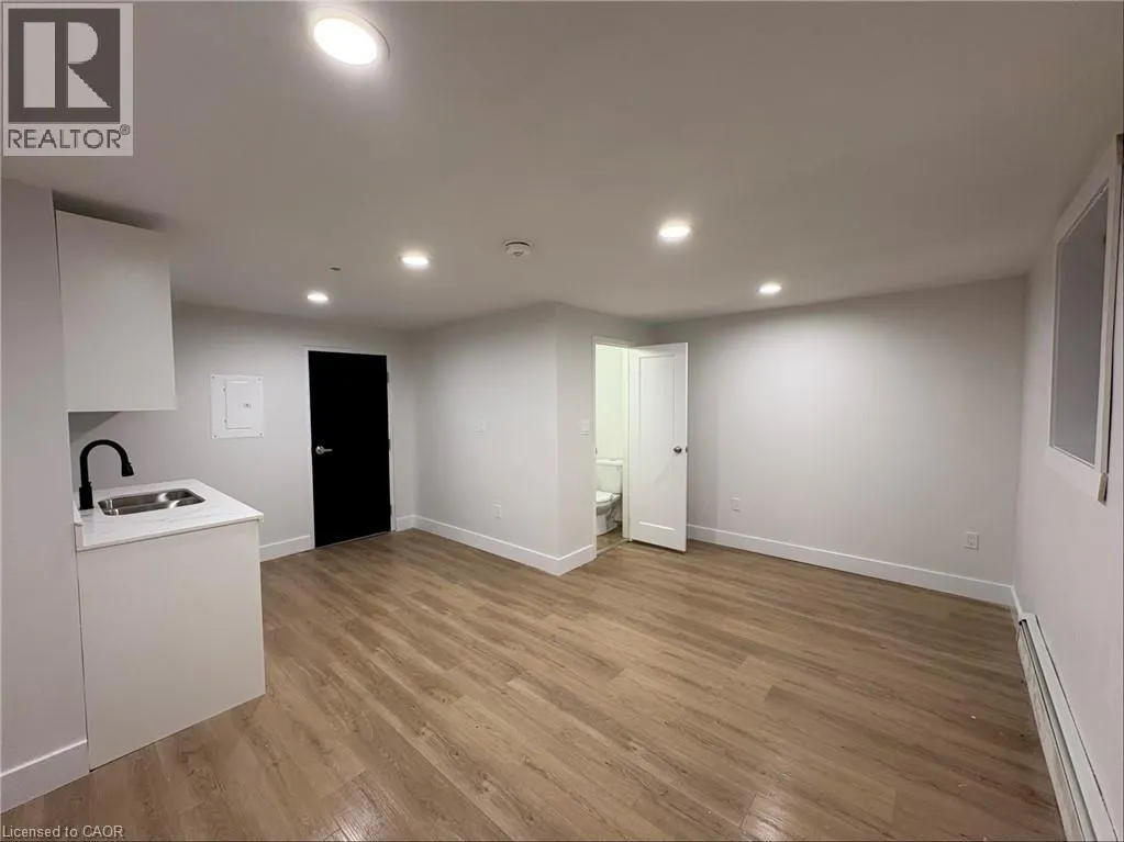 803 KING Street Unit# 6 #6