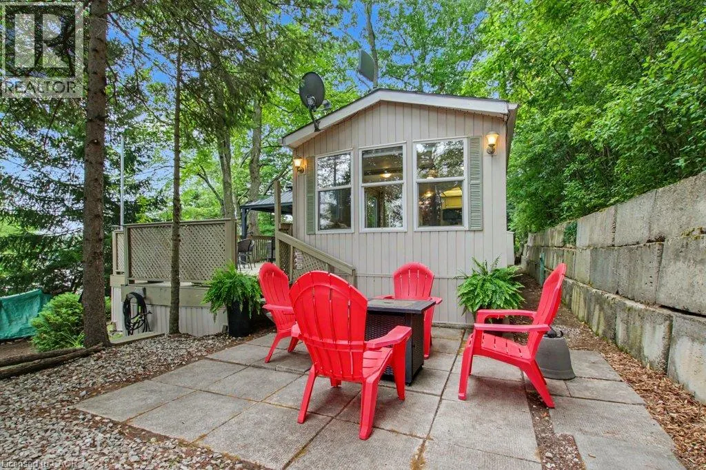 673 BRANT-WATERLOO Road Unit# 77 #77