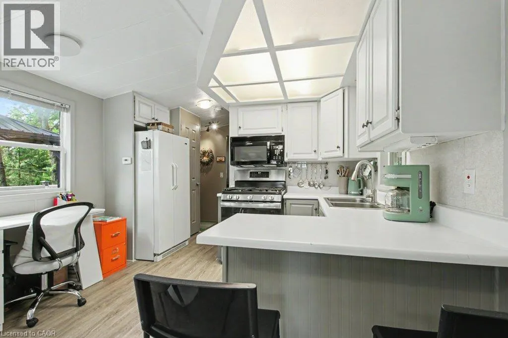 673 BRANT-WATERLOO Road Unit# 77 #77