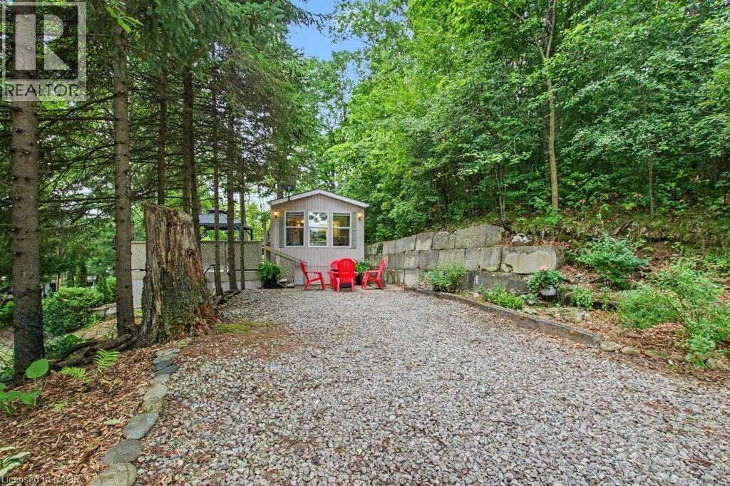673 BRANT-WATERLOO Road Unit# 77 #77