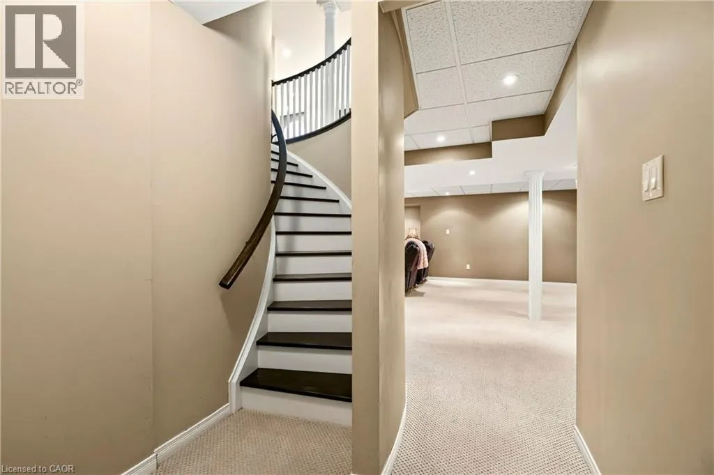 18 PELHAM Drive