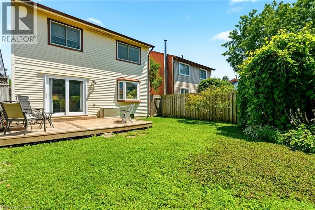 4 EILEEN Street
