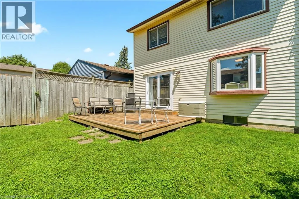4 EILEEN Street