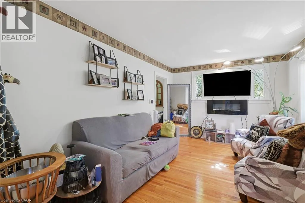 356 THOMPSON Road