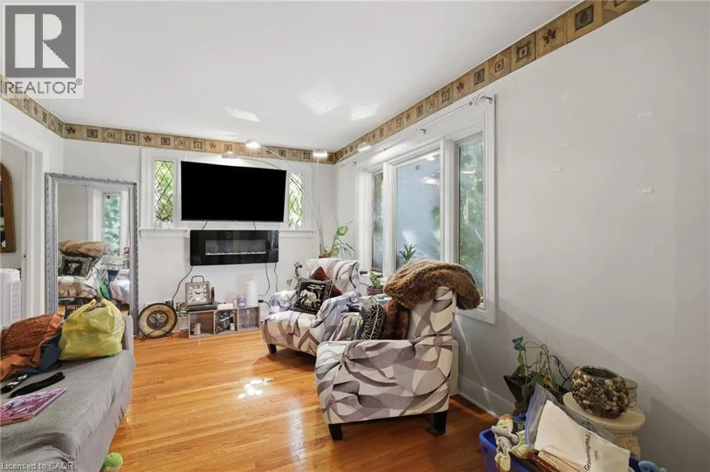 356 THOMPSON Road