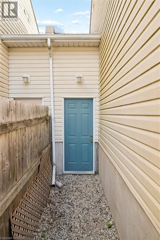 21 PORCHLIGHT Drive