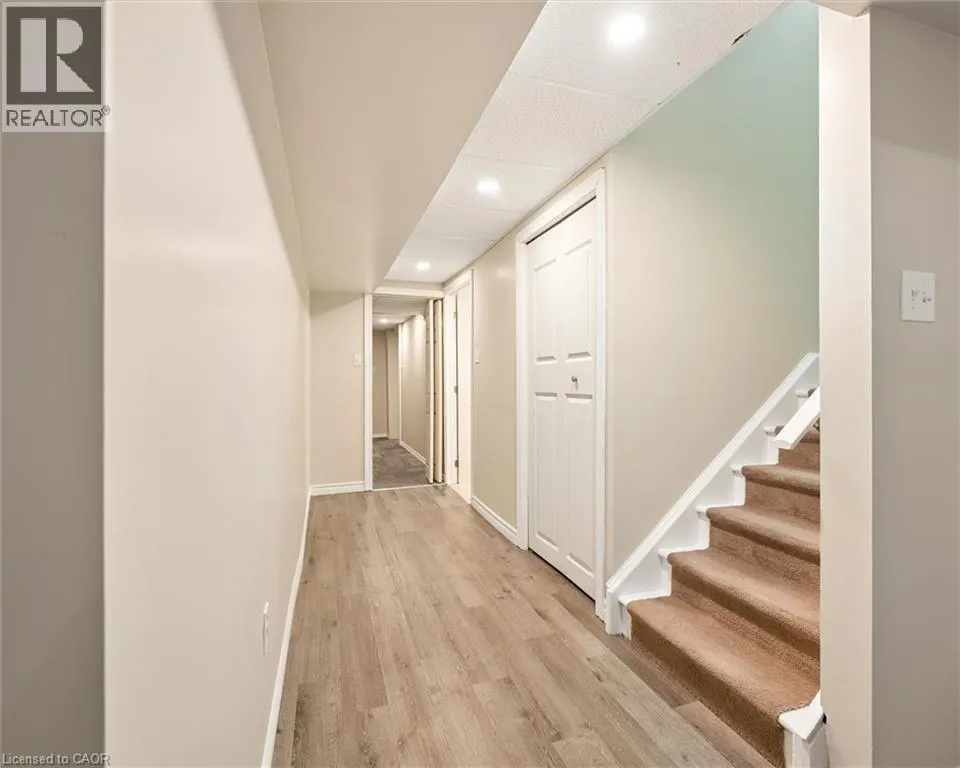 21 PORCHLIGHT Drive