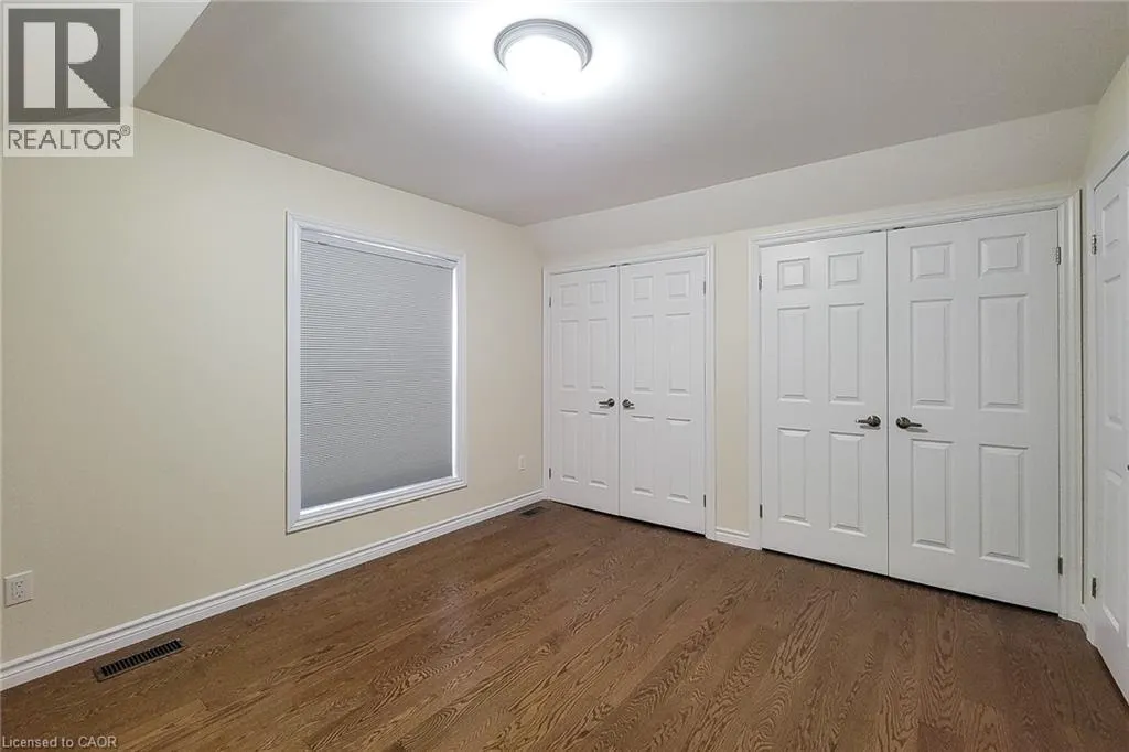 319 KING Street W
