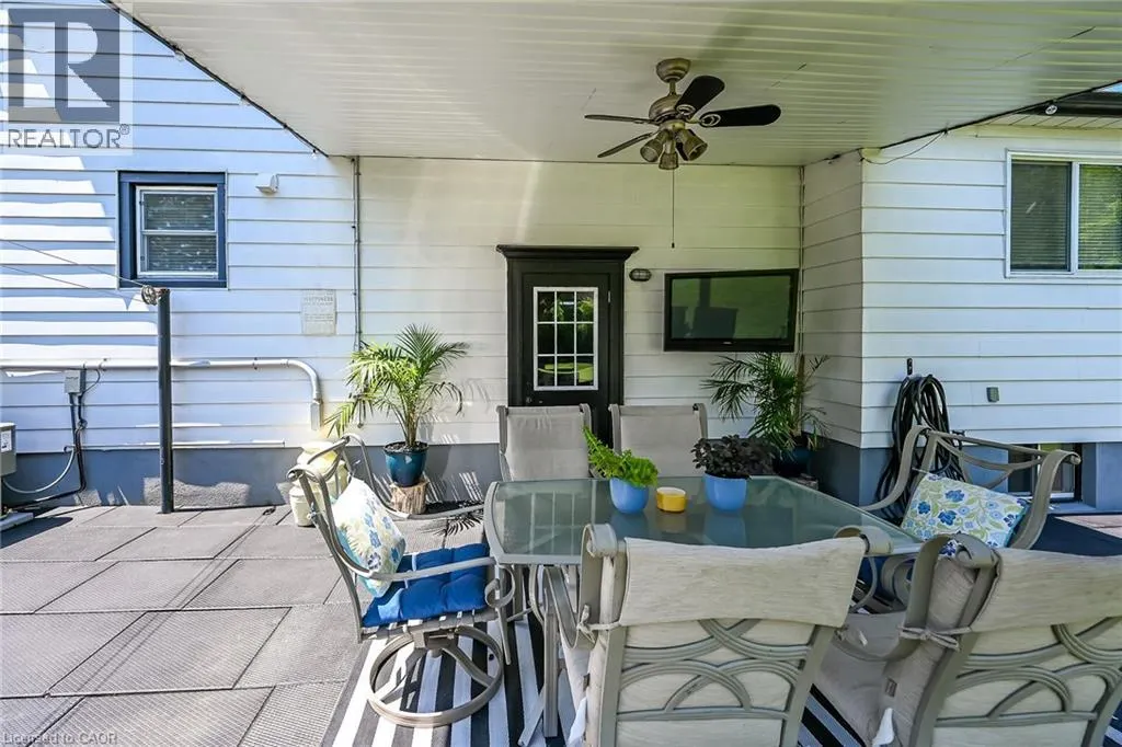 109 HODGKINS Avenue