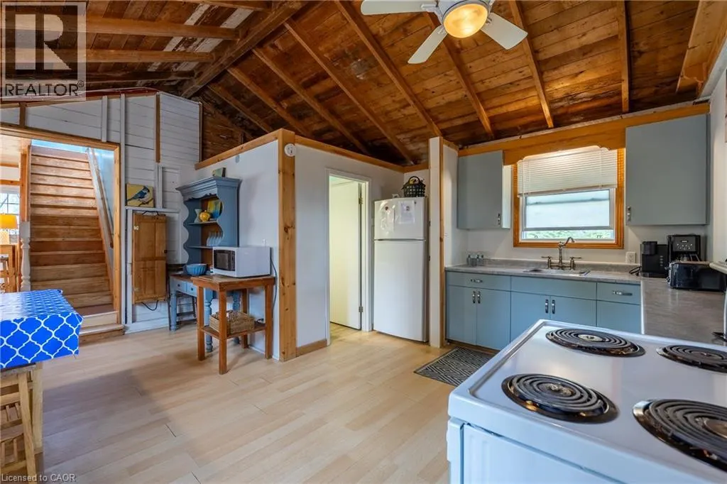 5 BEACH Avenue