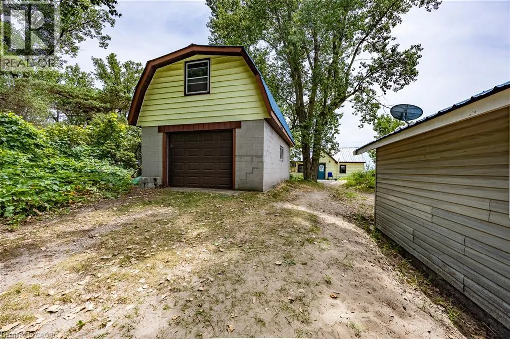 5 BEACH Avenue