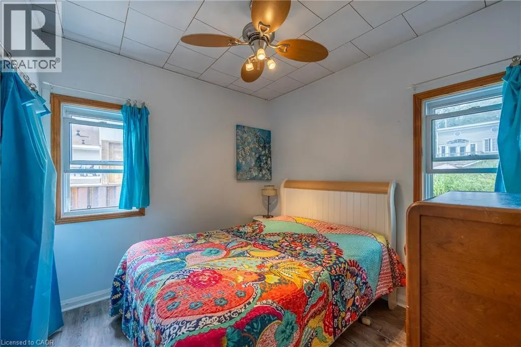 5 BEACH Avenue