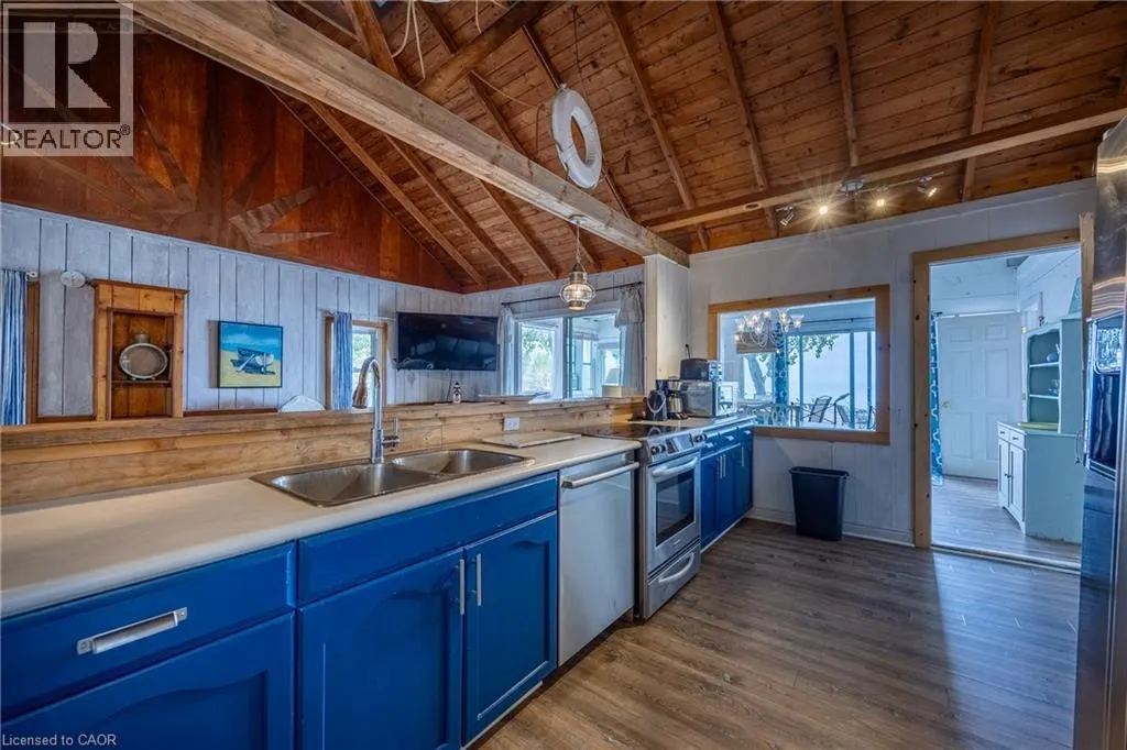 5 BEACH Avenue
