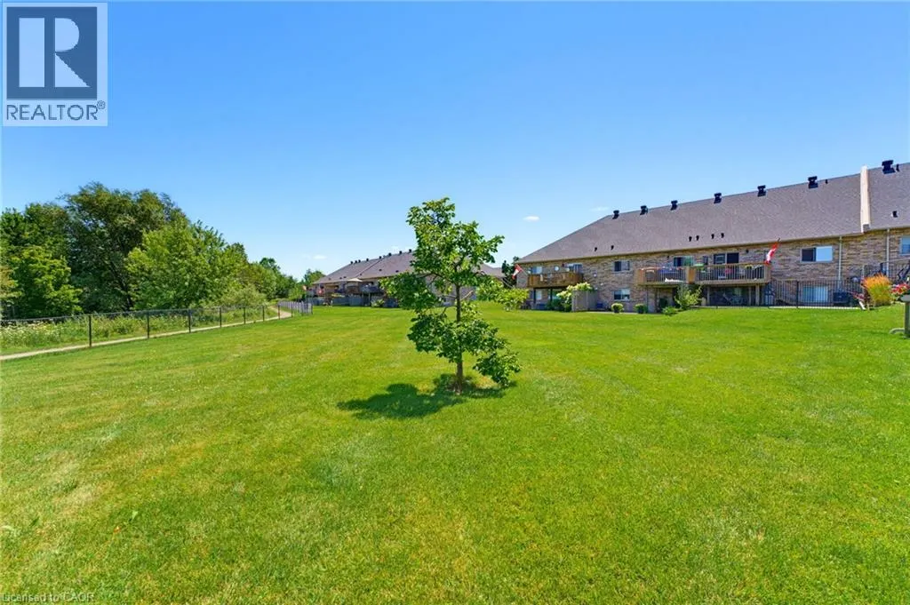 310 SOUTHBROOK Drive Unit# 17 #17