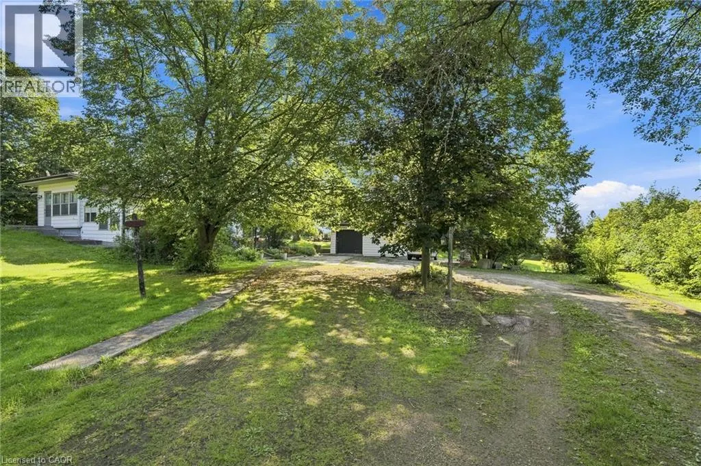 698 YORK Road