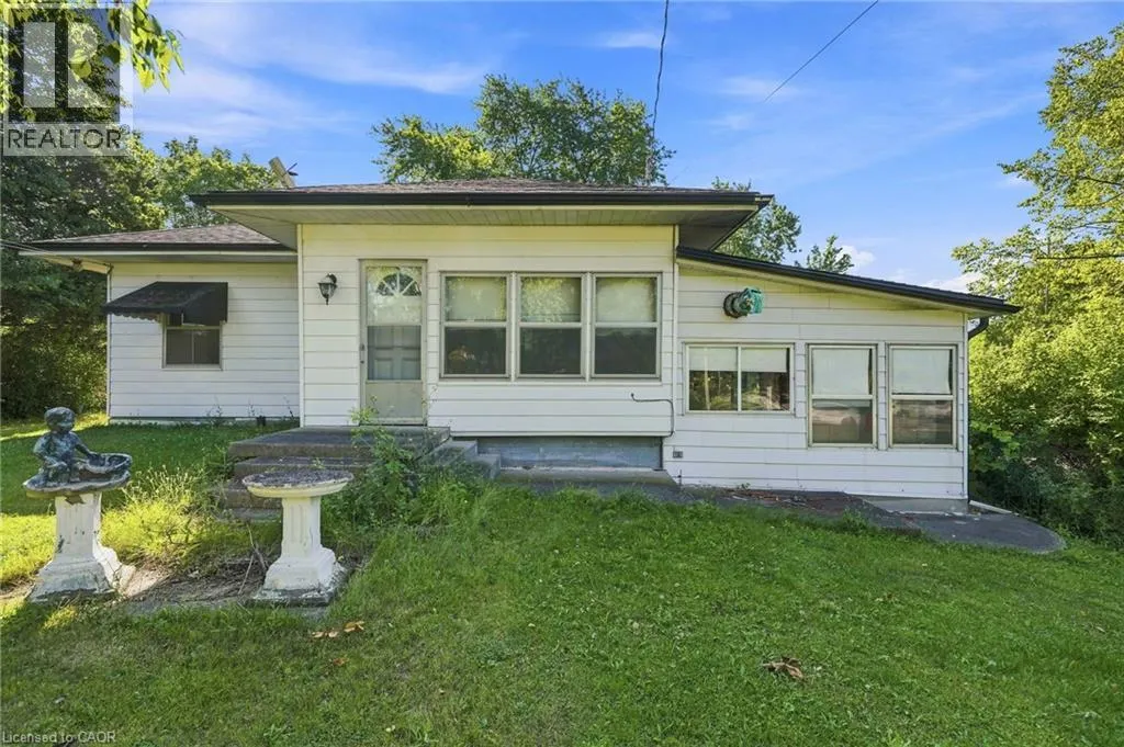 698 YORK Road