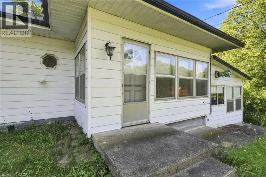 698 YORK Road