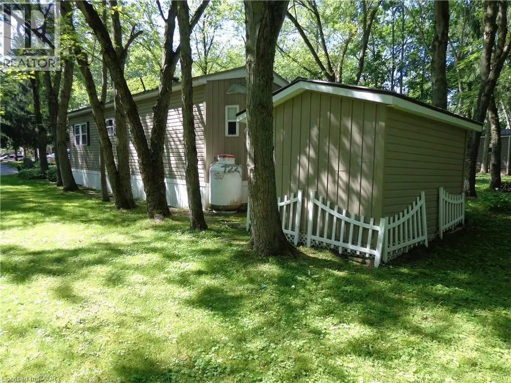 1652 PUDDICOMBE Road Unit# 422 #422