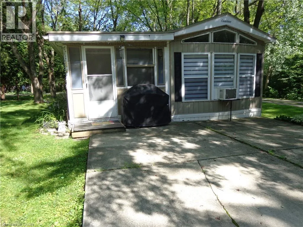 1652 PUDDICOMBE Road Unit# 422 #422