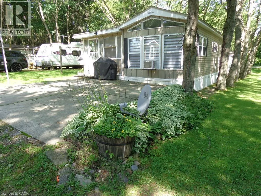 1652 PUDDICOMBE Road Unit# 422 #422