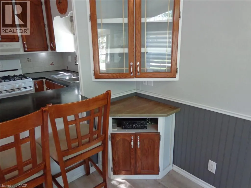 1652 PUDDICOMBE Road Unit# 422 #422