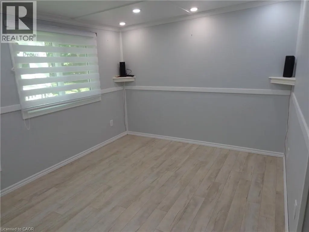 1652 PUDDICOMBE Road Unit# 422 #422