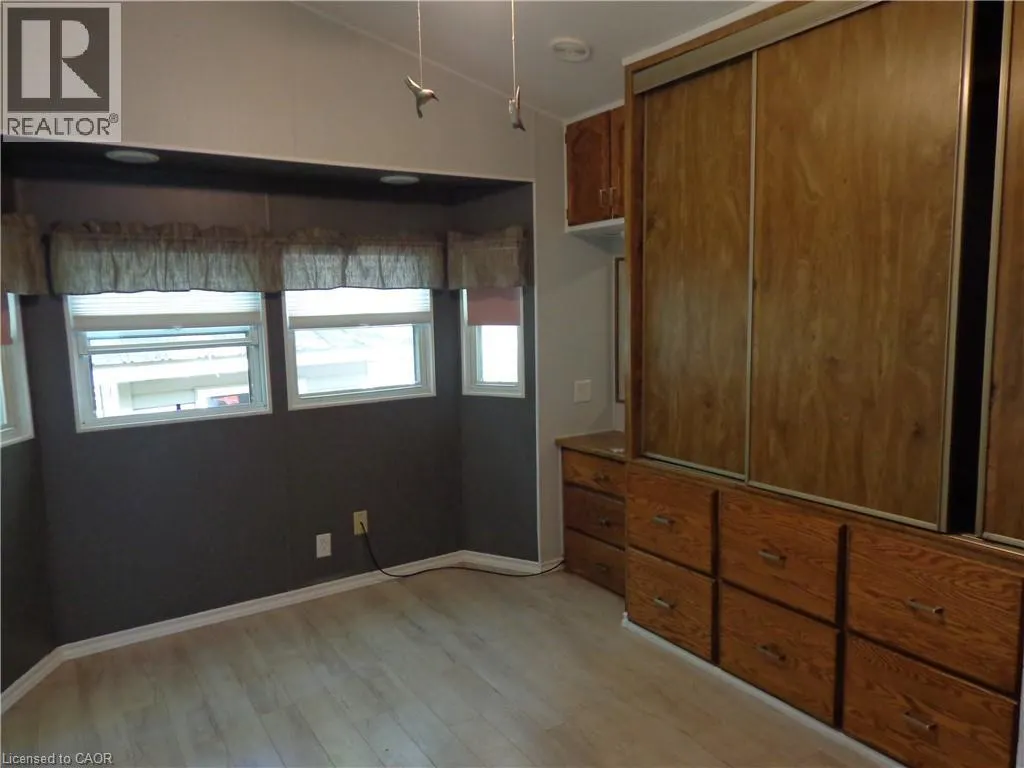 1652 PUDDICOMBE Road Unit# 422 #422