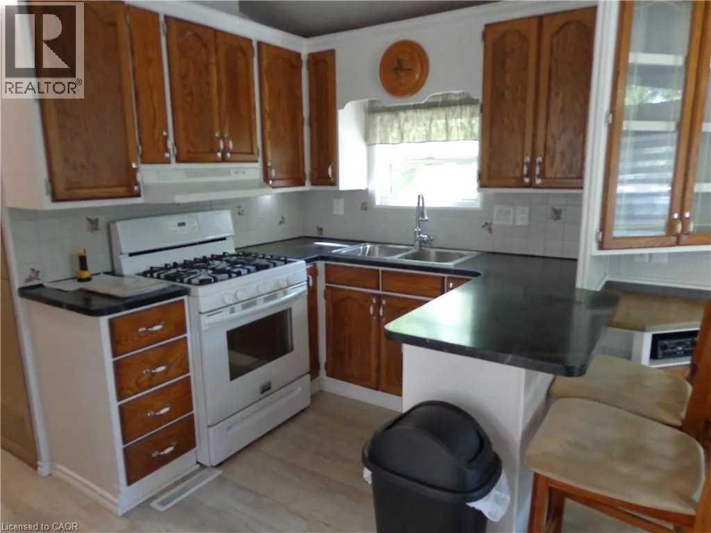 1652 PUDDICOMBE Road Unit# 422 #422