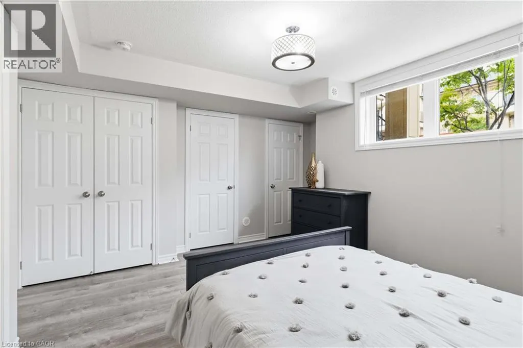 2420 BARONWOOD Drive Unit# 9-01 #9-01