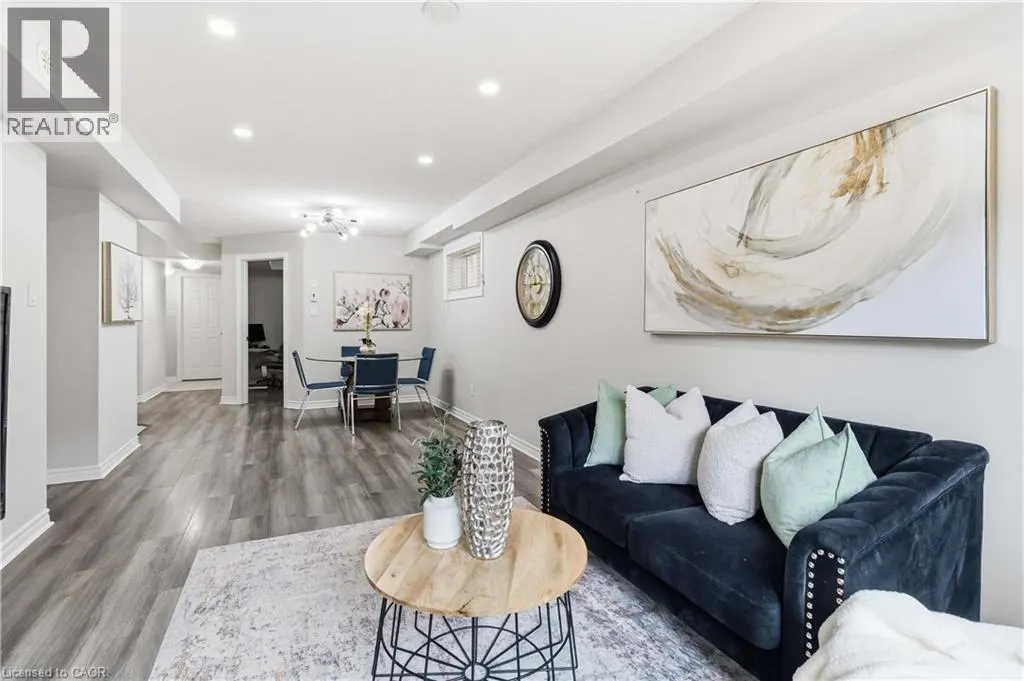 2420 BARONWOOD Drive Unit# 9-01 #9-01