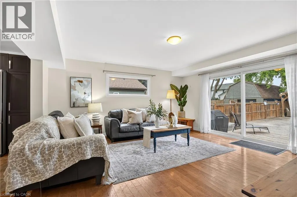 35 WILLIAM Street N