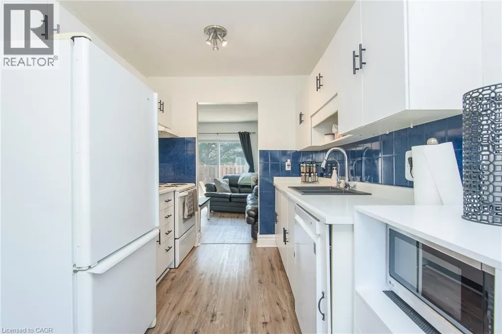 90 FERMAN Drive Unit# 5 #5