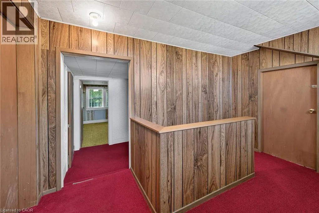 833 LYNN VALLEY Road