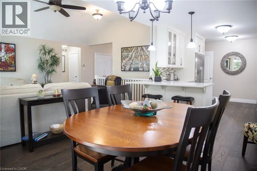 72 WILLOWDALE Crescent
