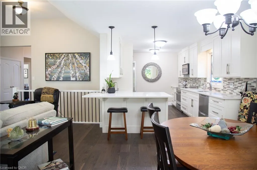 72 WILLOWDALE Crescent