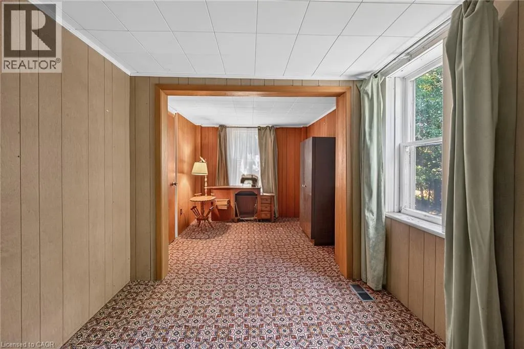 833 LYNN VALLEY Road