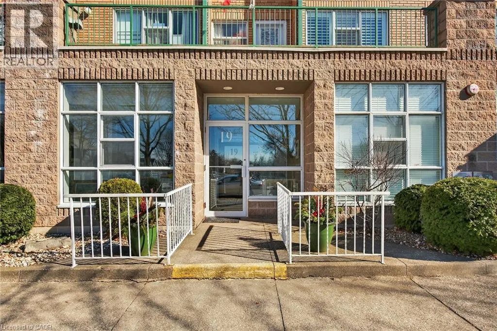 19 LAKE Avenue S Unit# 303 #303