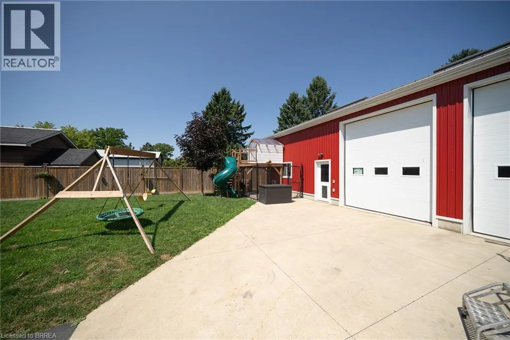 166 KING Street